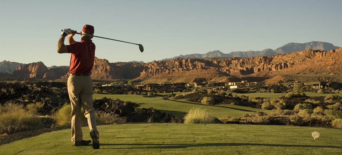 Entrada at Snow Canyon Country Club in features the #2 rated course by Golf Digest. Entrada at Snow Canyon Country Club is a private 18 hole golf country club located within the Entrada residential community.