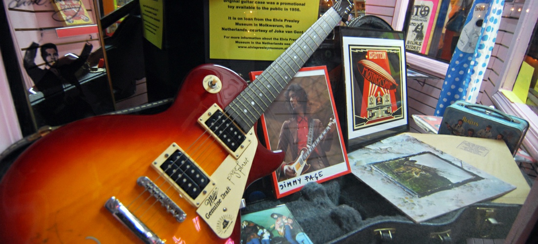 Mississippi rock and blues museum in Clarksdale, Mississippi, at 113 E. 2nd Street, is packed full of music memorabilia from the 1920’s through the 1970‘s.