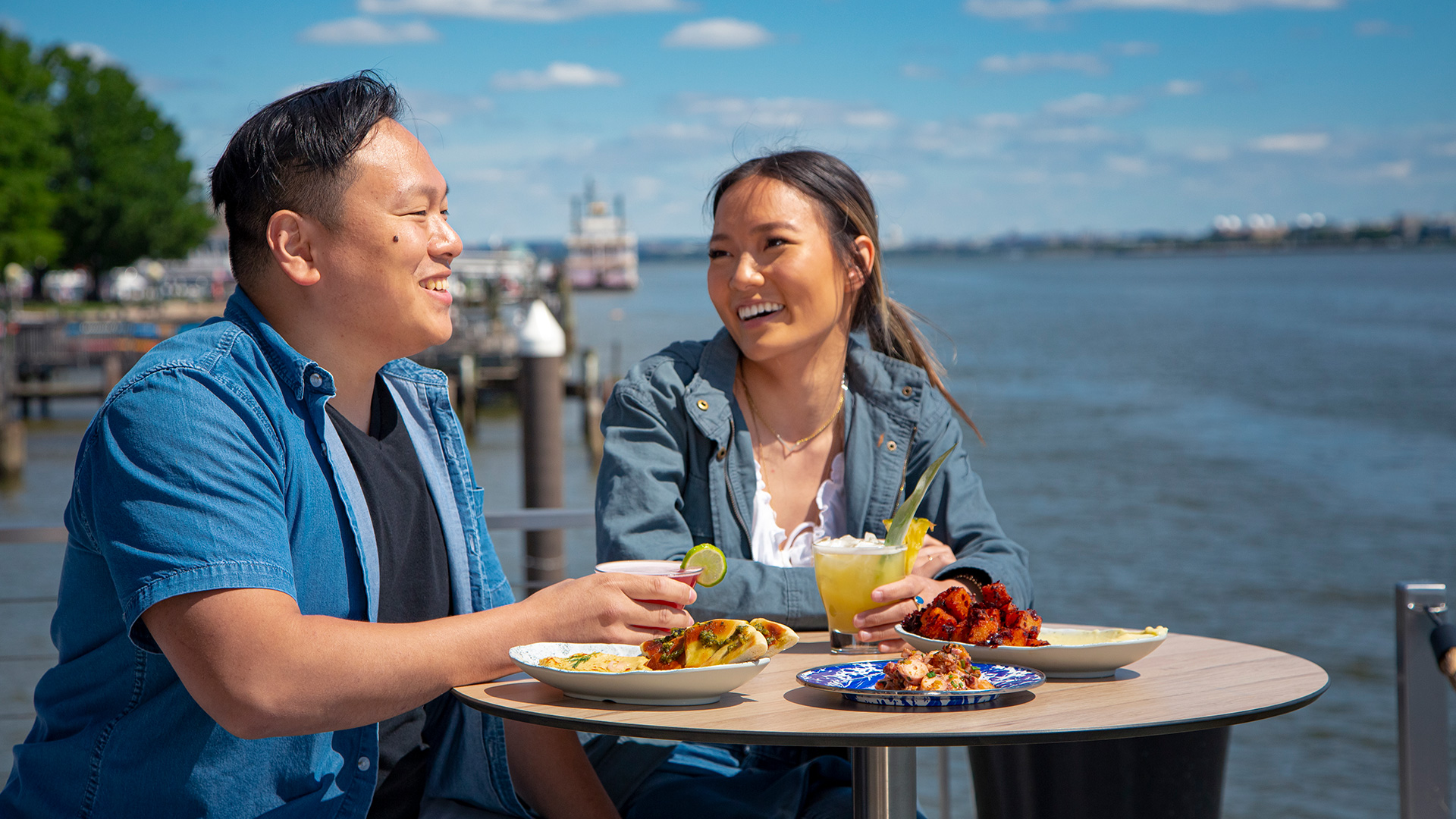 Waterfront dining at BARCA Pier & Wine Bar in Alexandria, Virginia. Credit: Kristian Summerer
