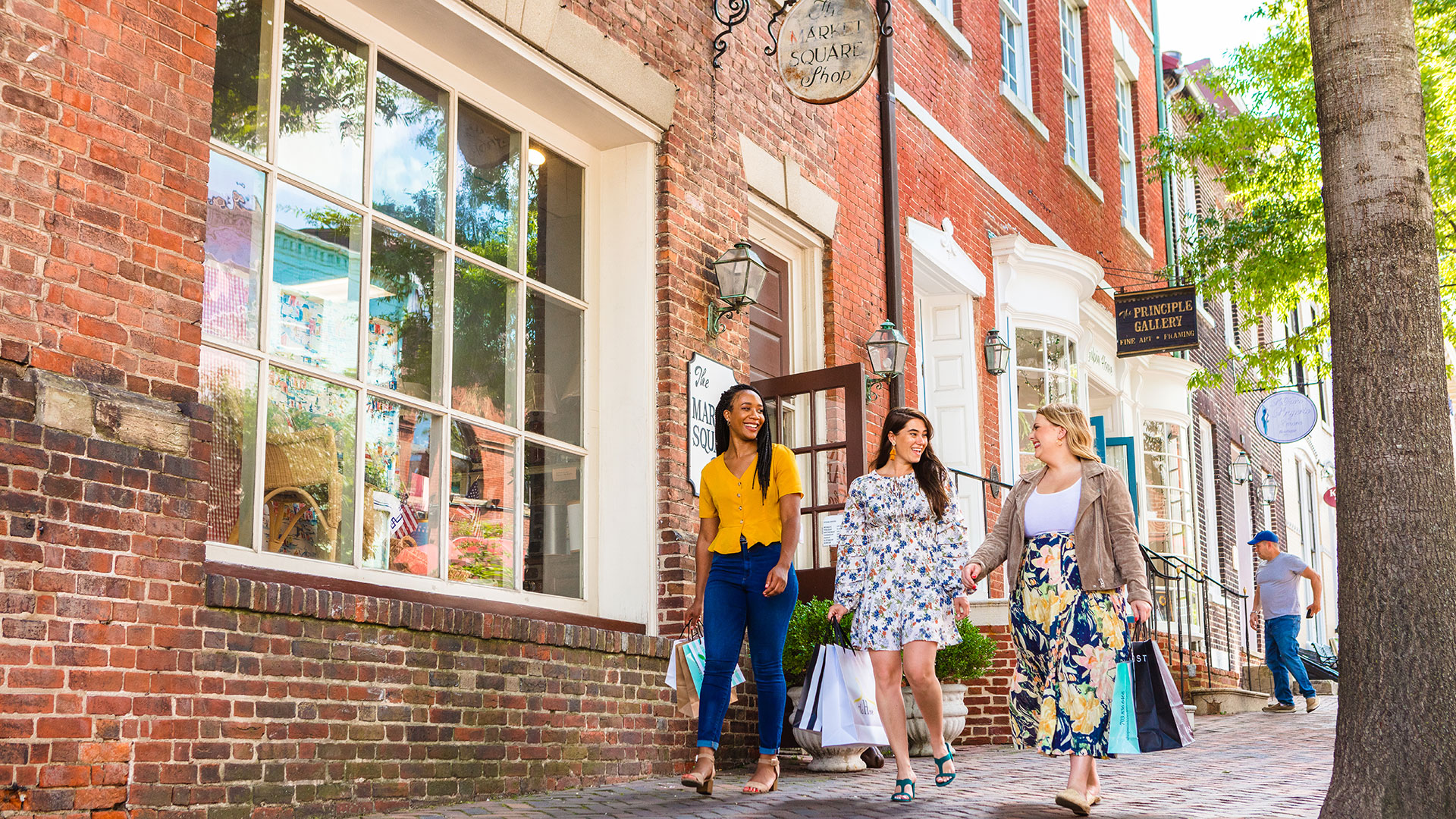 Shoppers on King Street in Old Town Alexandria, Virginia. Credit: Sarah Marcella Creative
