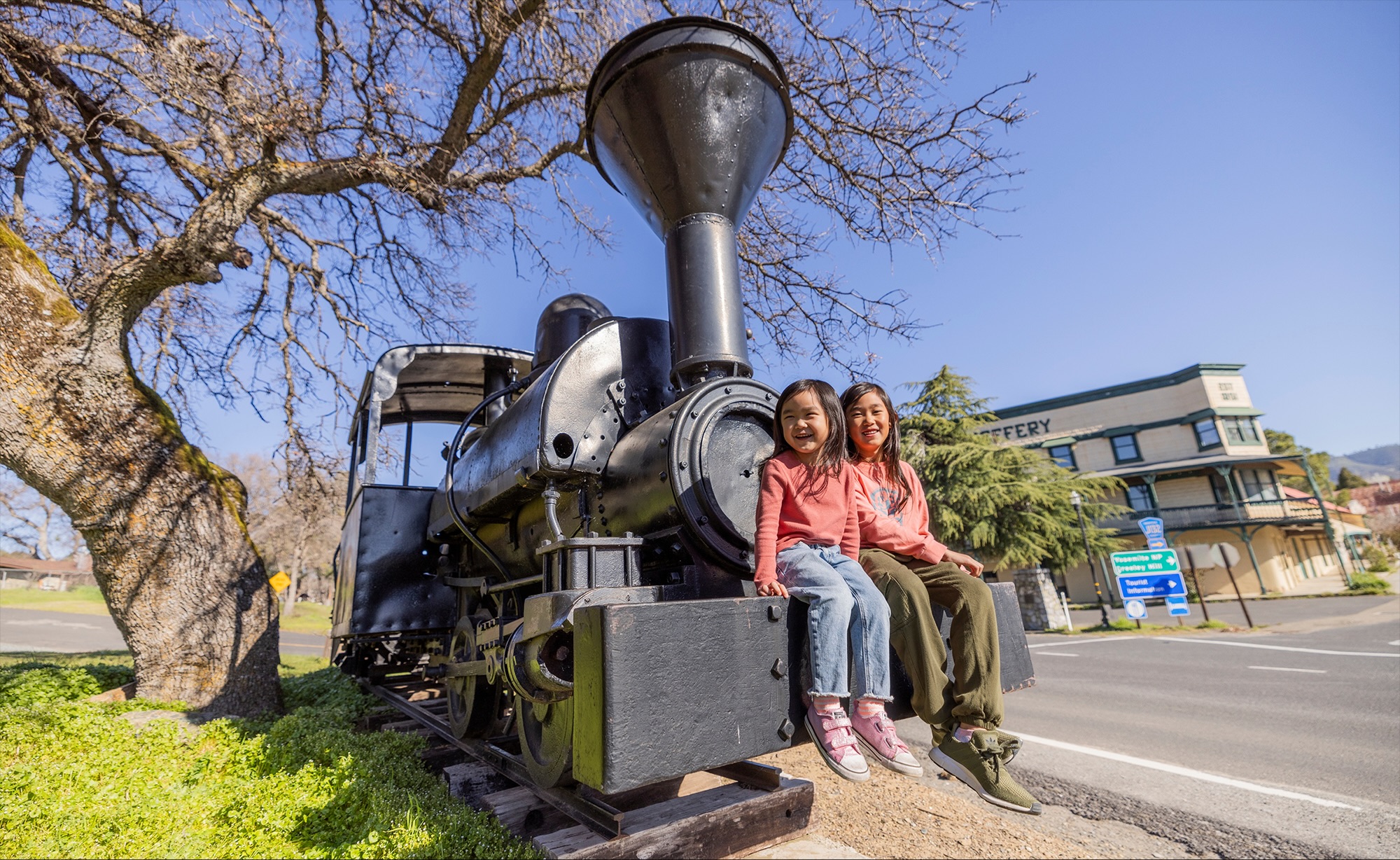 Whistling Billy steam locomotive in Mariposa County, California. Credit: Yosemite Mariposa County Tourism Bureau
