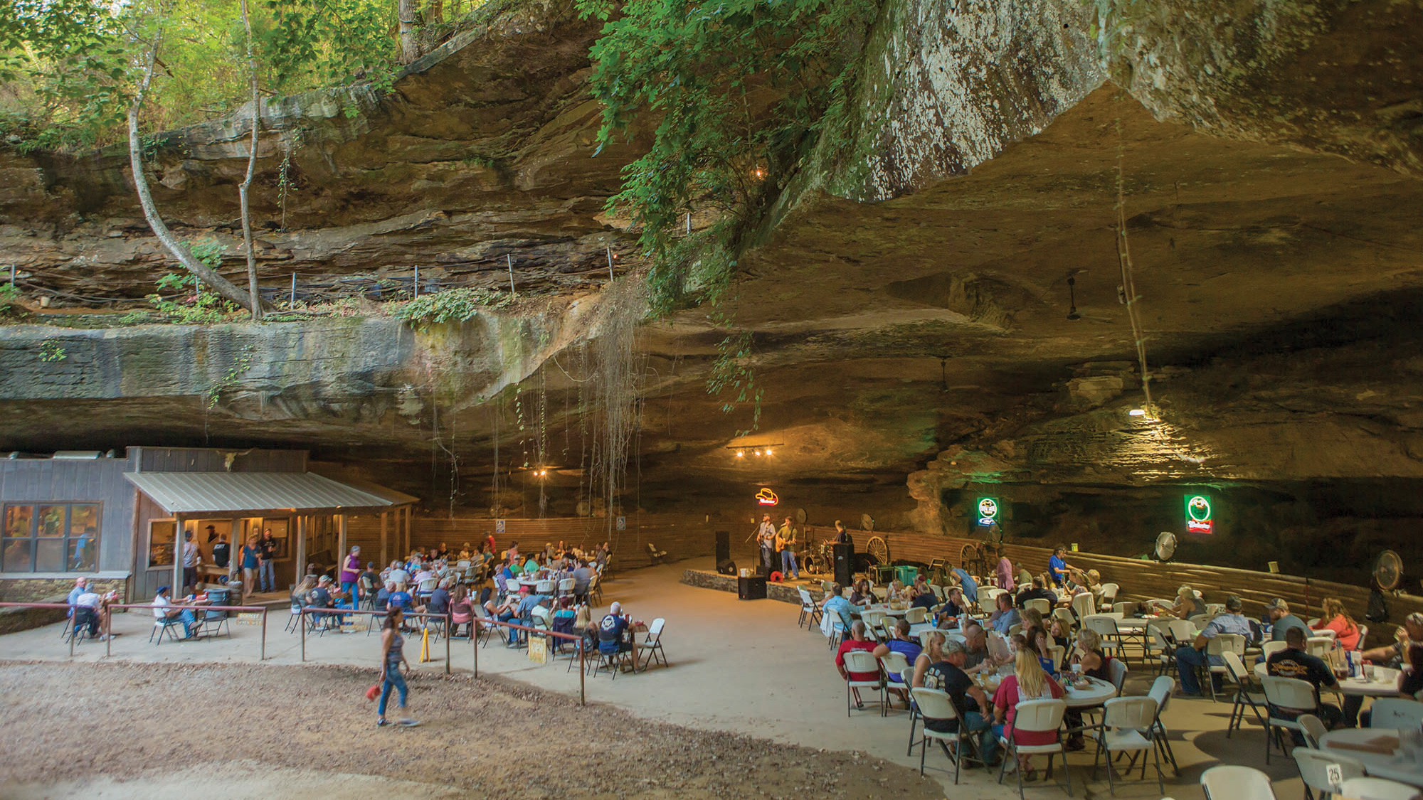 Rattlesnake Saloon in Tuscumbia, Alabama