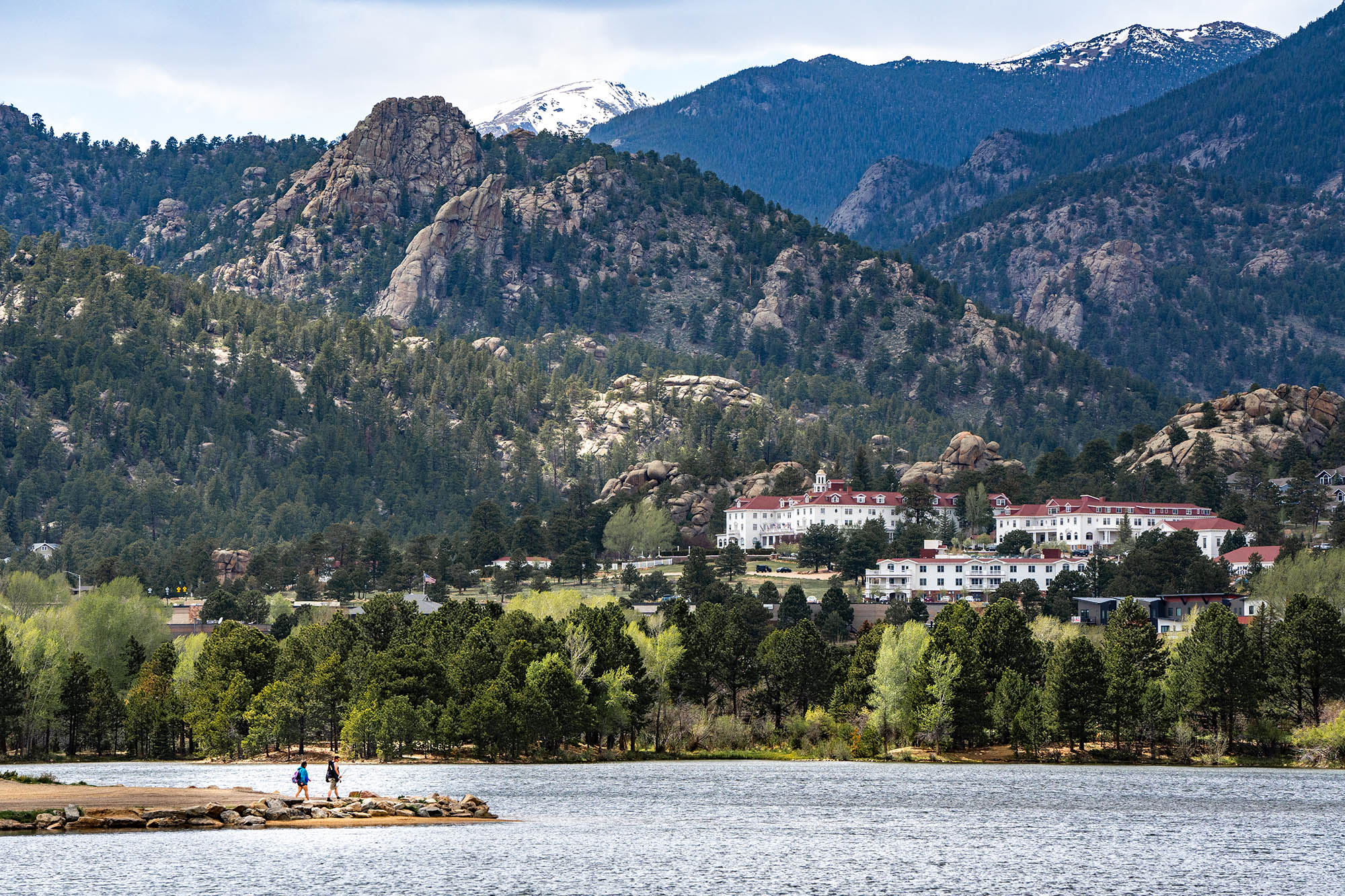 Lake Estes in Estes Park, Colorado; Credit: John Berry, Visit Estes Park
