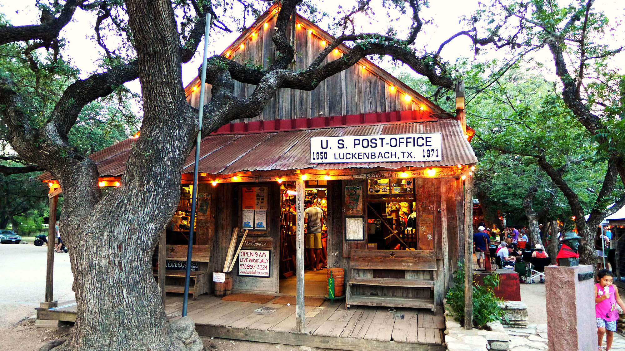 Luckenbach Post Office near Fredericksburg, Texas; Credit: Julia Ermlich
