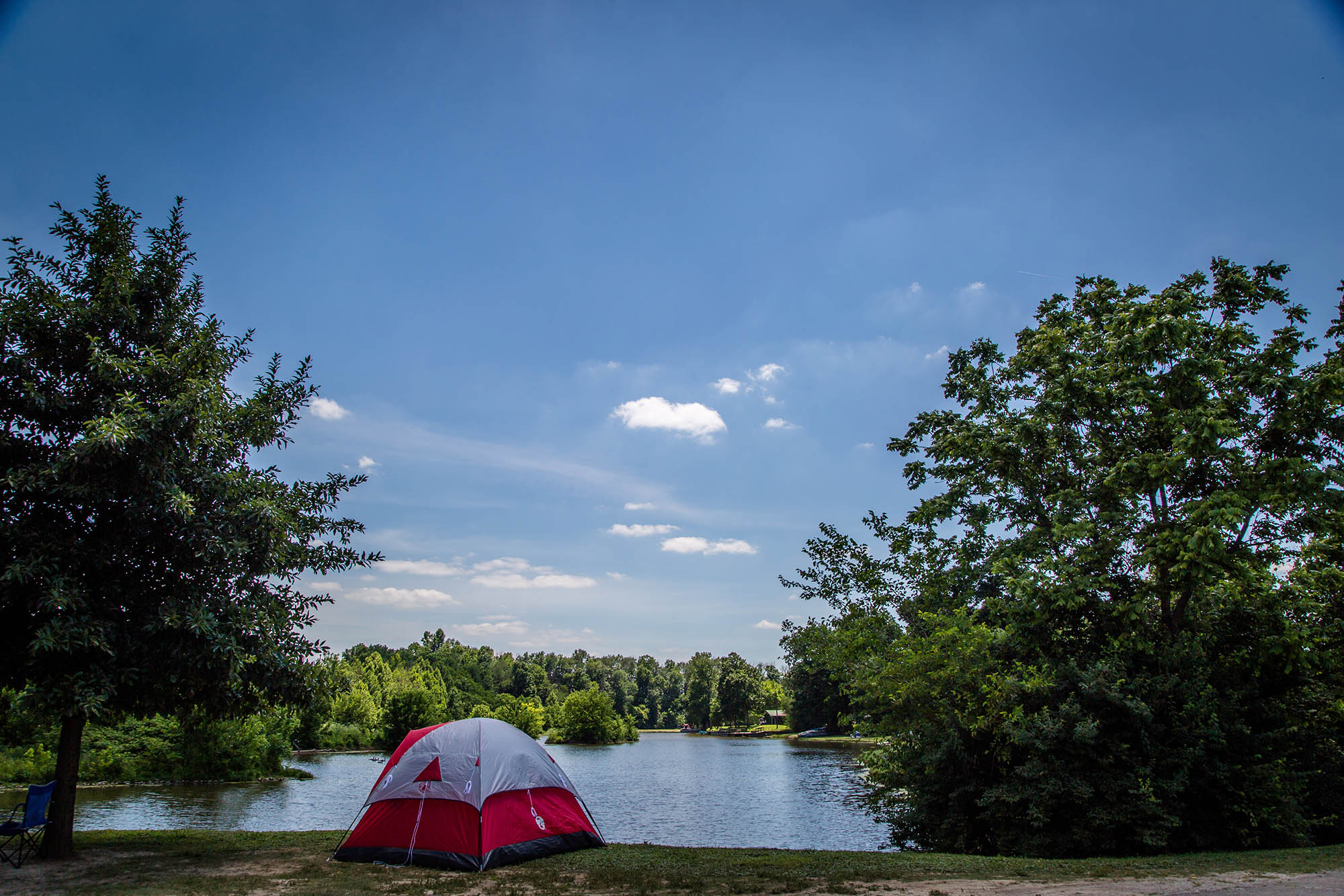 Scenic waterfront camping in Shelby, Kentucky