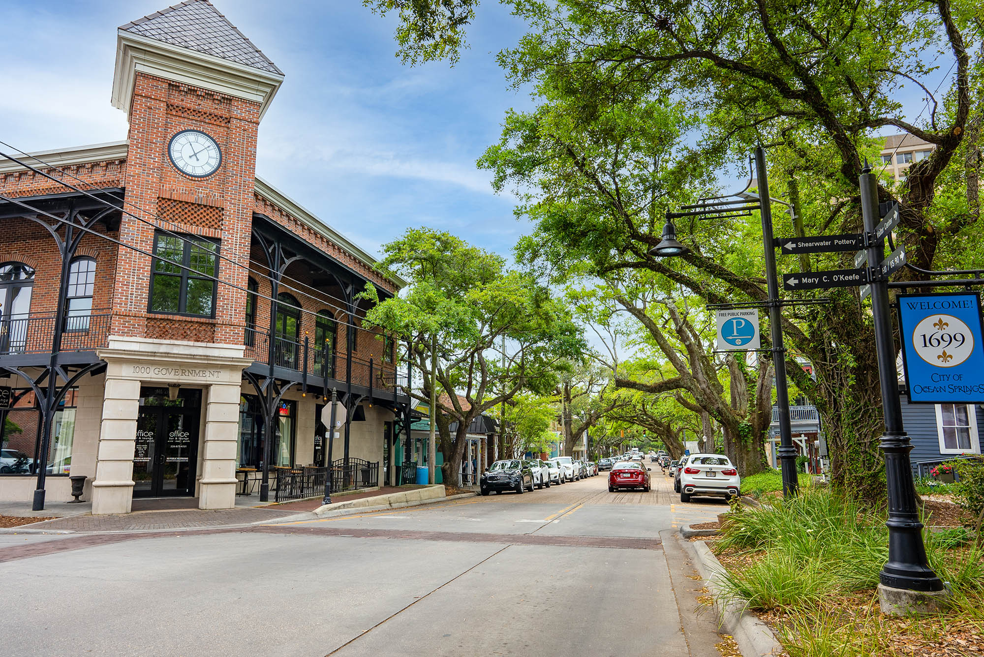 Washington Avenue in Ocean Springs, Mississippi; Credit: Coastal Mississippi