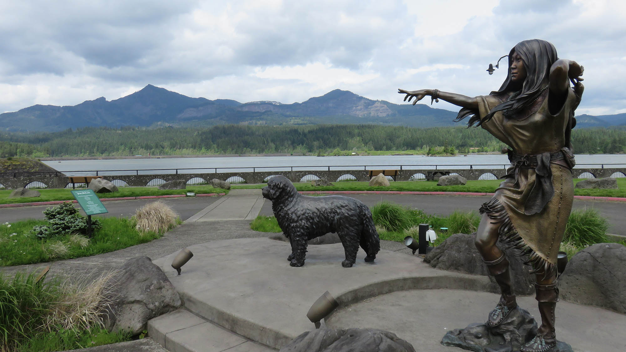 Bronze sculptures of Sacagawea and her dog Seaman at Cascade Locks in Oregon’s Mt. Hood Territory; Credit: hood-gorge.com
